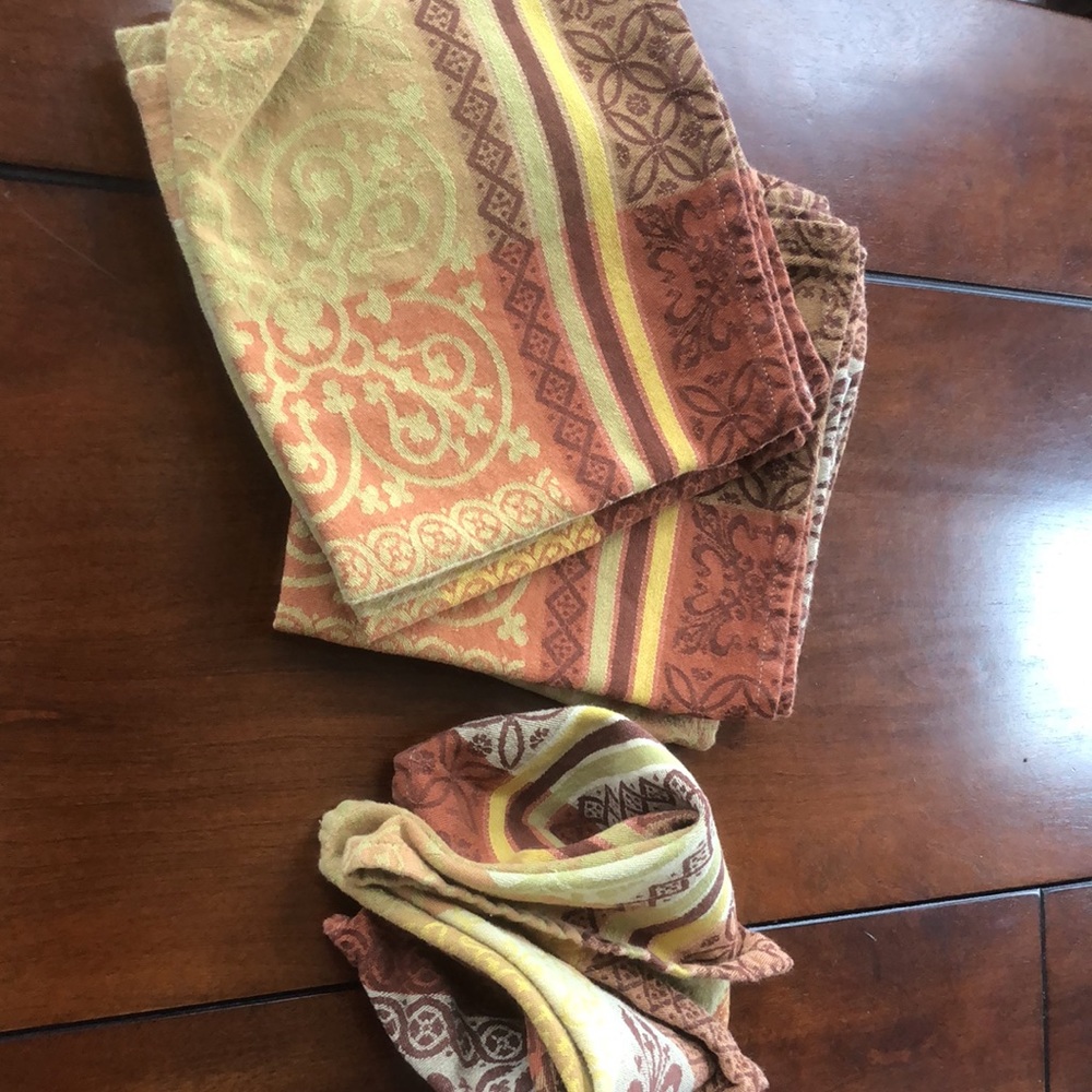 8 cloth napkins - Picture 3 of 5